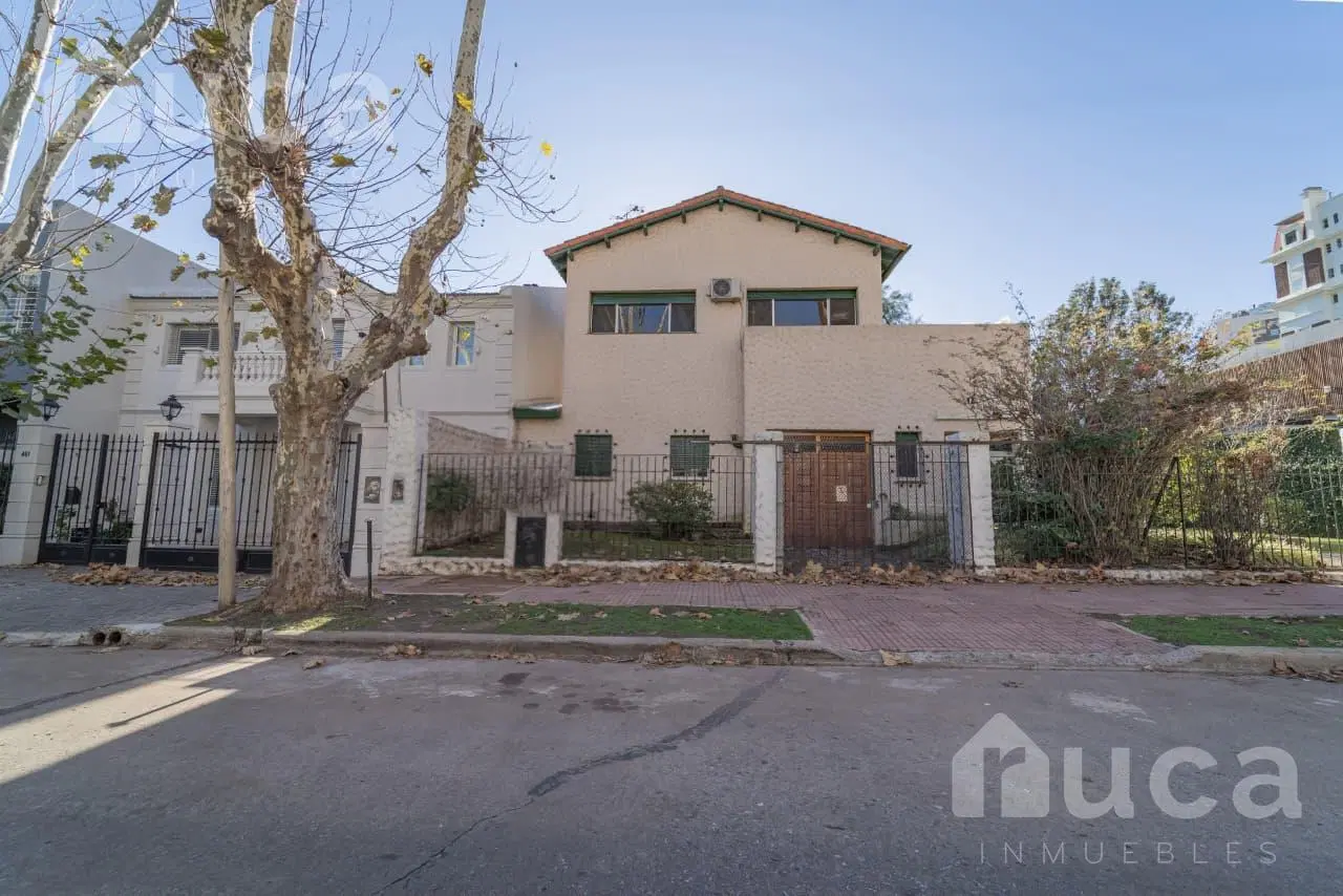 Casa a la venta en La lucila 5