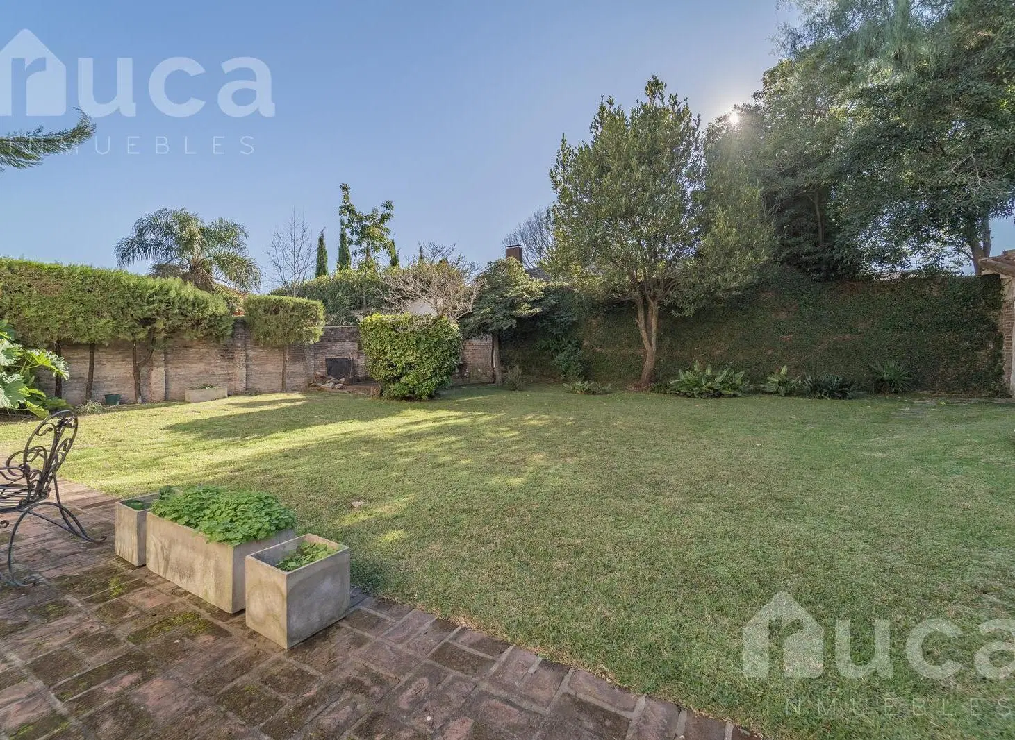 Lote de 20 mts de frente a la venta en La Lucila a metros de Av.Libertador 5