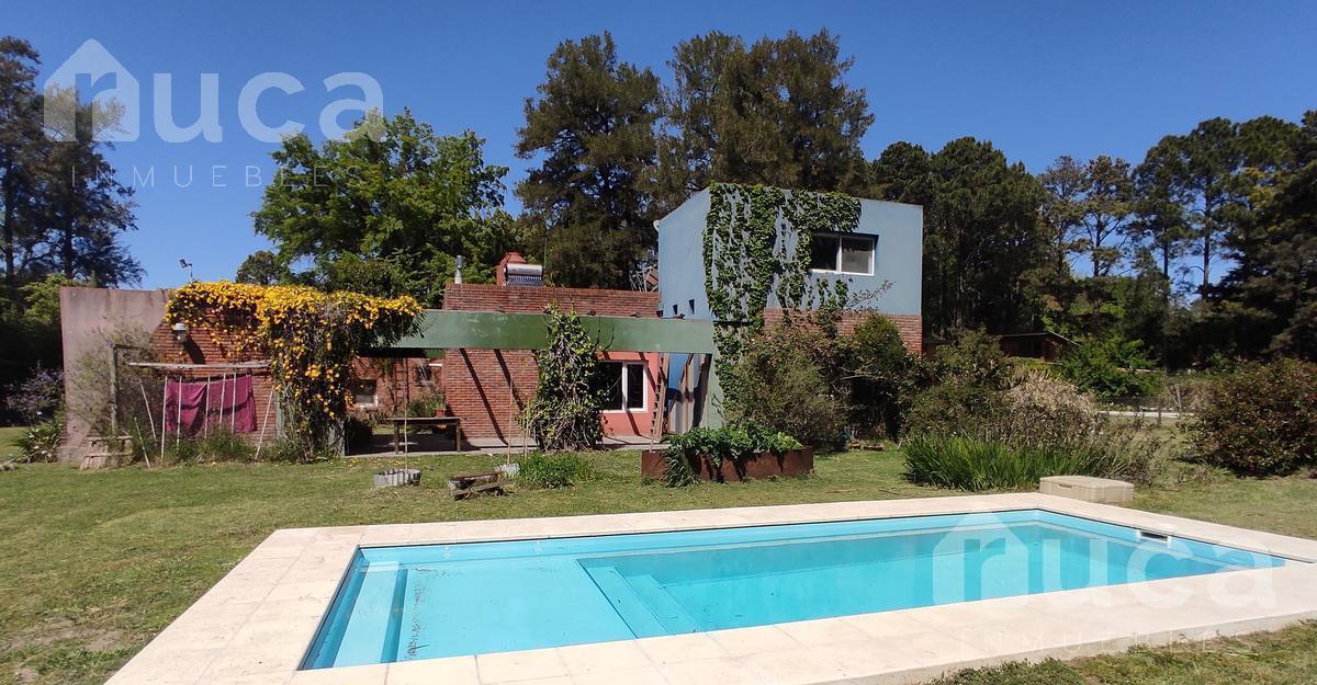 Foto de ALQ VERANO Temporada Completa | MODERNA CASA con Hermoso Jardin | Barrio Las Chacras, imagen 2