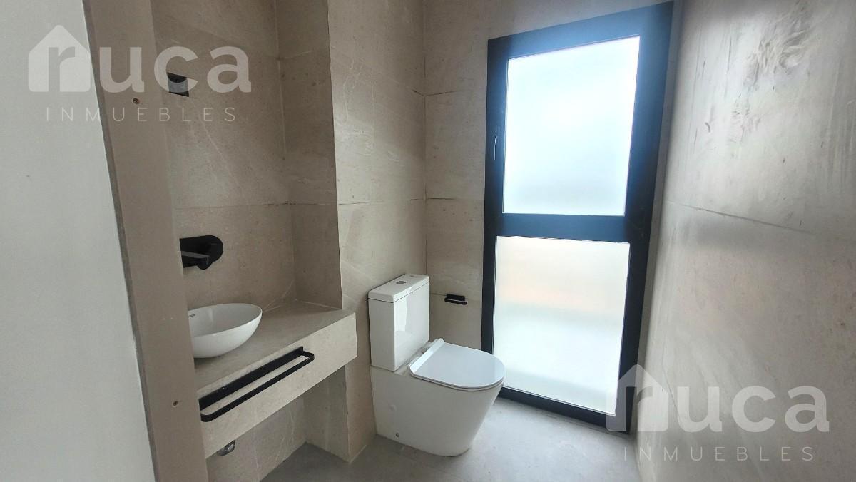 Foto de Departamento triplex 2 dormitorios pileta privada y cochera en venta en, imagen 1