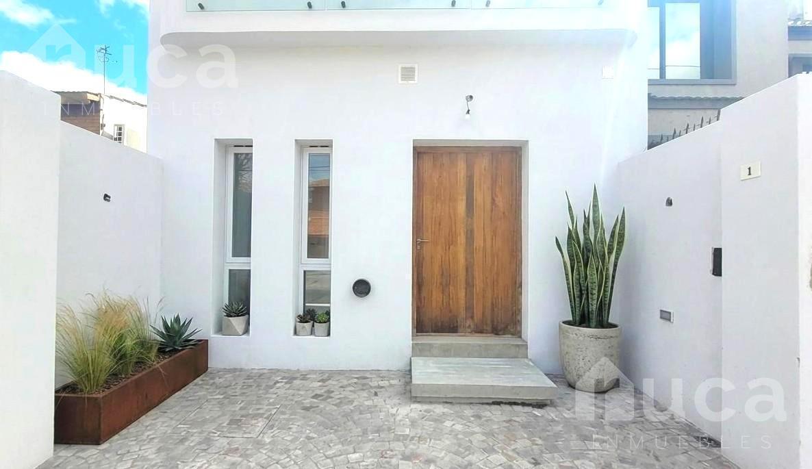 Foto de Casa en venta 3 dormitorios con jardín en Martinez, imagen 1