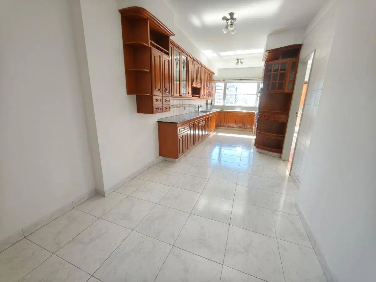 ALQUILER 5 AMB PISO ALTO BALCONES TODO LUZ 2 COCHERAS Y BAULERA. TORRE GYM. SEGURIDAD 24HS 3