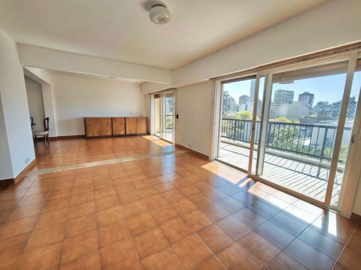 Venta Piso 4 Ambientes Las Cañitas con Cochera fija y cubierta y 1 baulera grande. APTO CREDITO 8