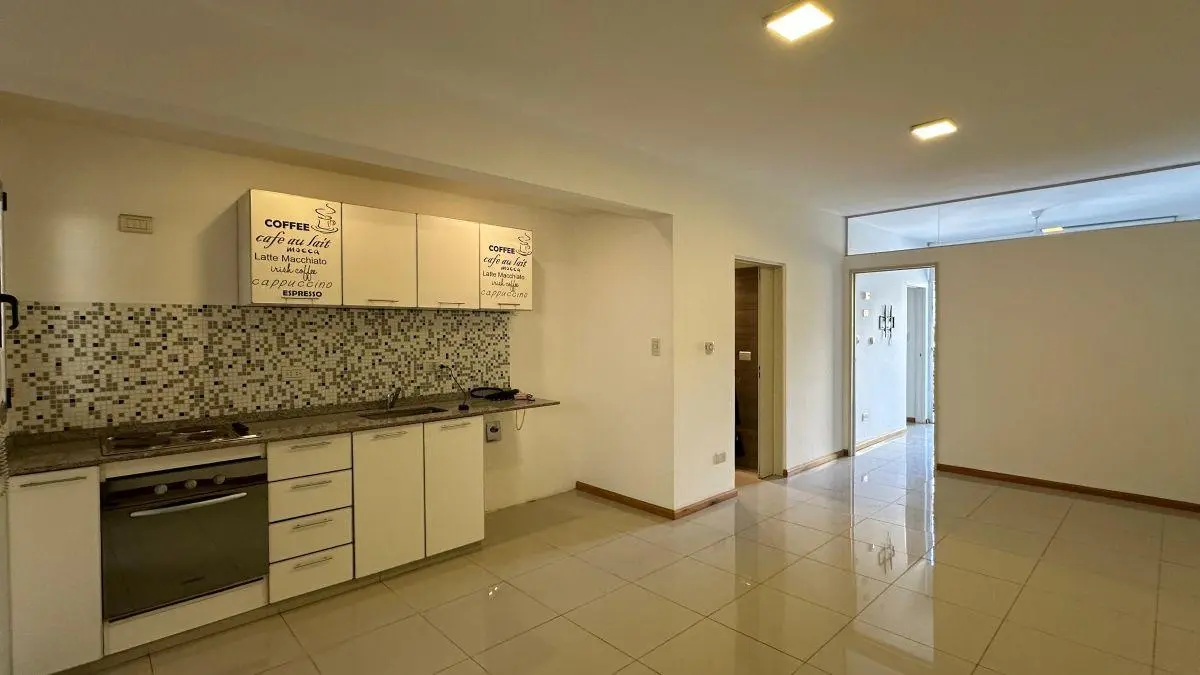 DEPARTAMENTO EN VENTA 2 AMBIENTES CON COCHERA 1
