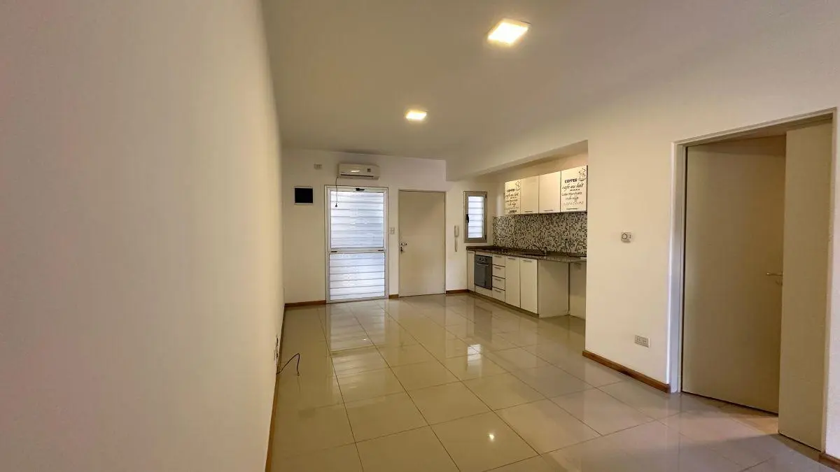 DEPARTAMENTO EN VENTA 2 AMBIENTES CON COCHERA 2