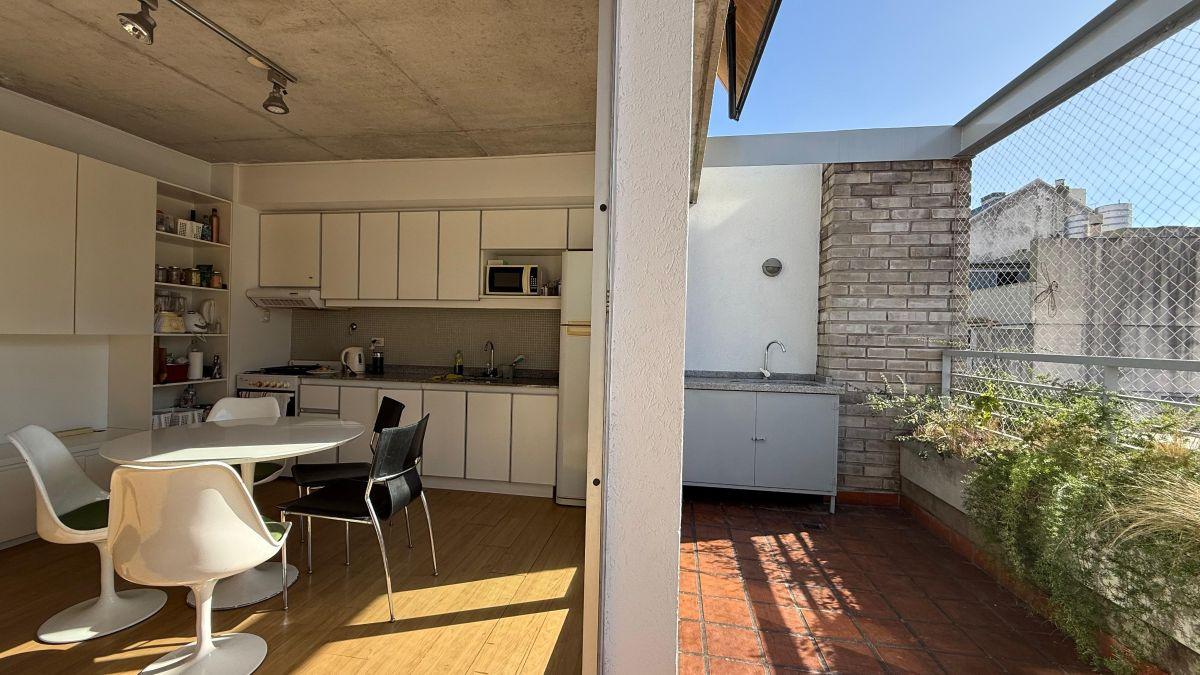 Foto de SEMIPISO EN VENTA 3 AMBIENTES BALCON Y TERRAZA PROPIA 27M2, imagen 1