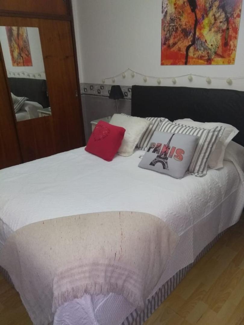 PH de 3 Amb 1er Piso por Escalera con Balcón y Terraza 4