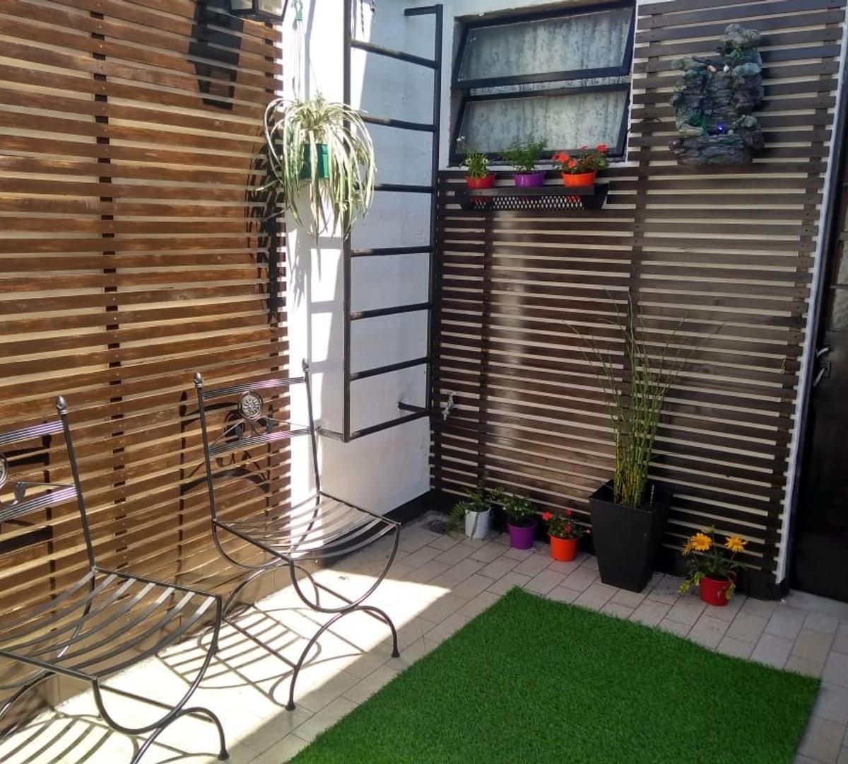 PH de 3 Amb 1er Piso por Escalera con Balcón y Terraza 5