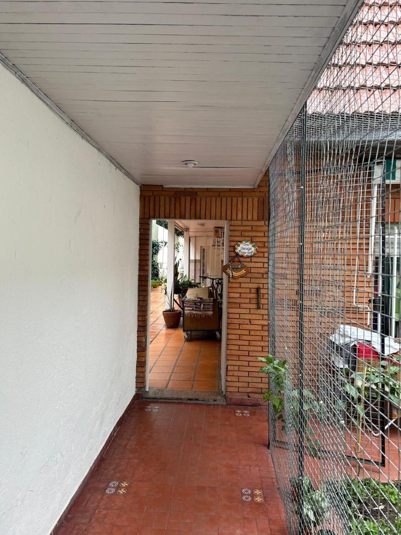 Amplia Casa 6 Ambientes 1