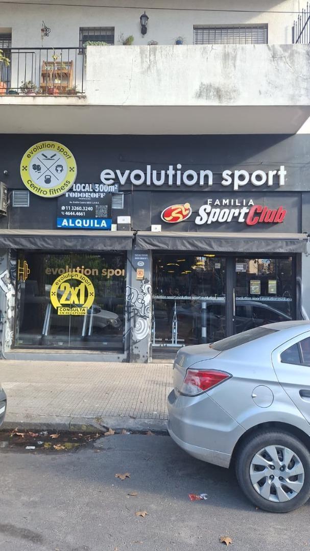 excelente local en excelente ubicación