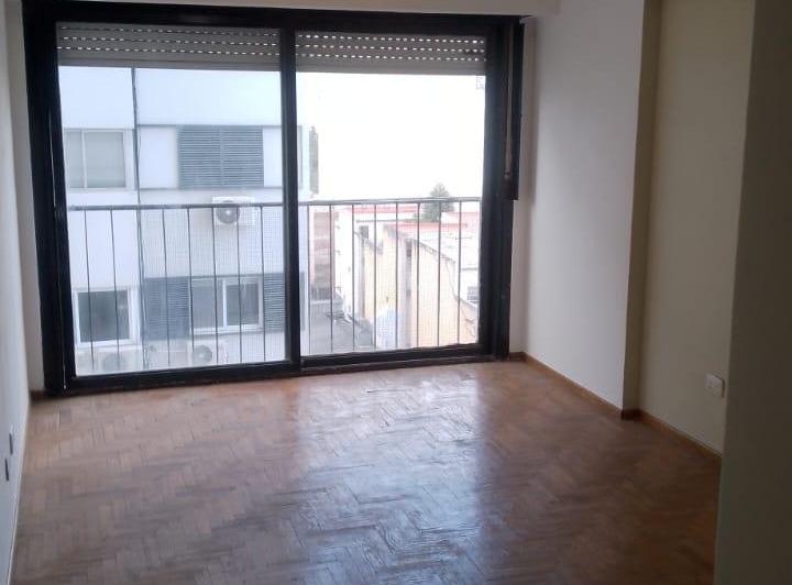 MONOAMBIENTE EN ALQUILER EN RAMOS MEJIA SUR 2