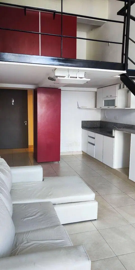 HERMOSO DUPLEX CON BALCONAL FRENTE Y COCHERA 1