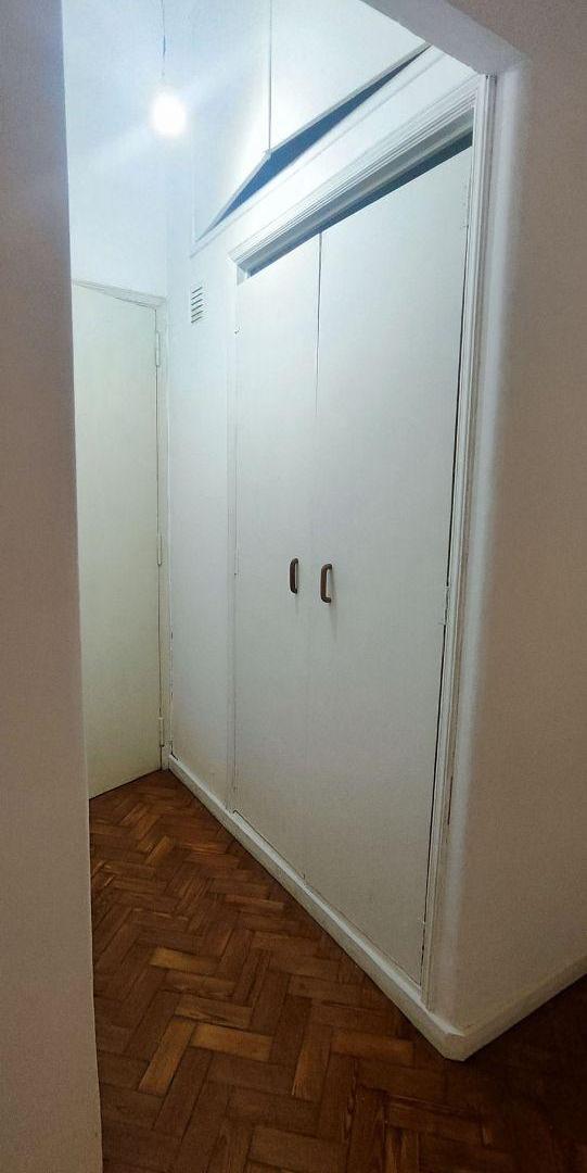 Foto de 2 AMBIENTES Y MEDIO CON PATIO RECICLADO A NUEVO SUPER LUMINOSO, imagen 5
