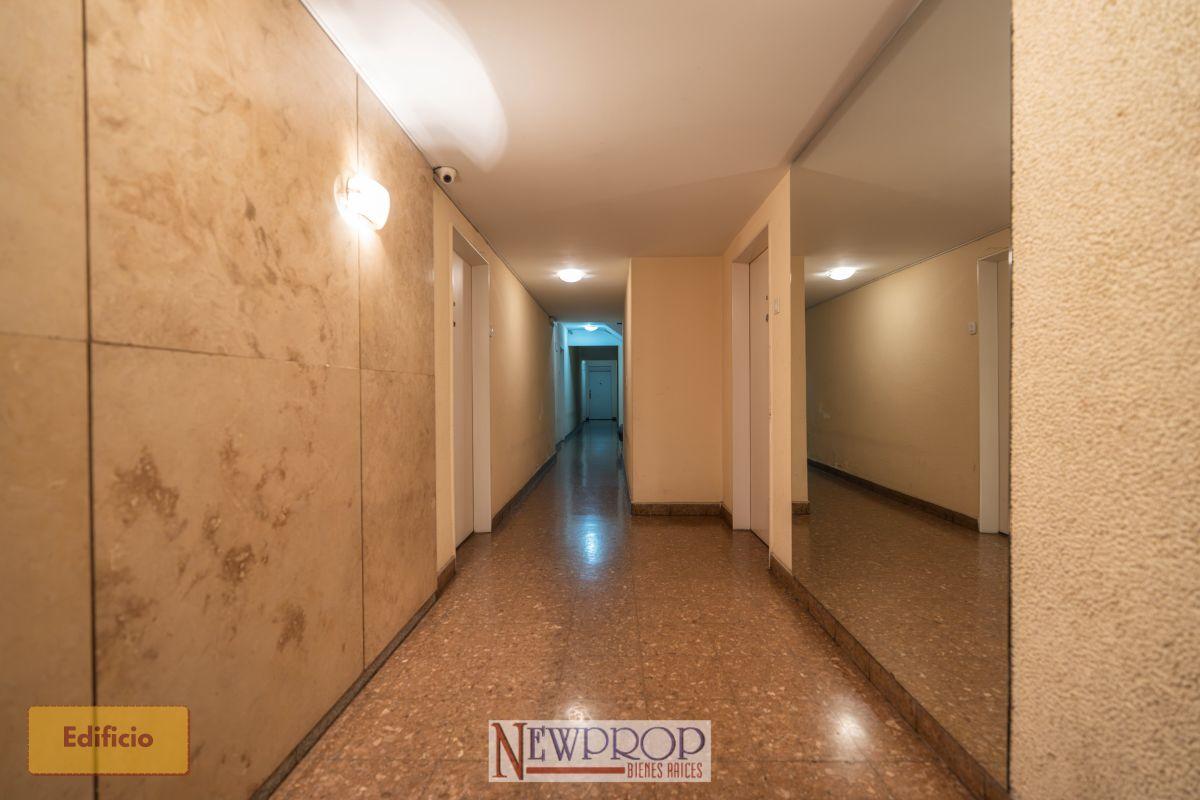 Foto de Departamento de 65 m² con 2 dormitorios en venta en Colegiales, imagen 1