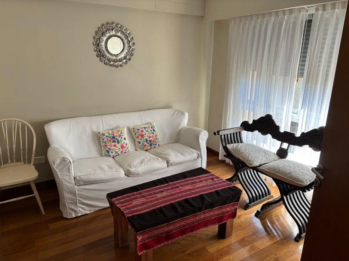 Venta San isidro 4 amb con balcón contra frente con cochera impecable estado Excelente ubicación 3