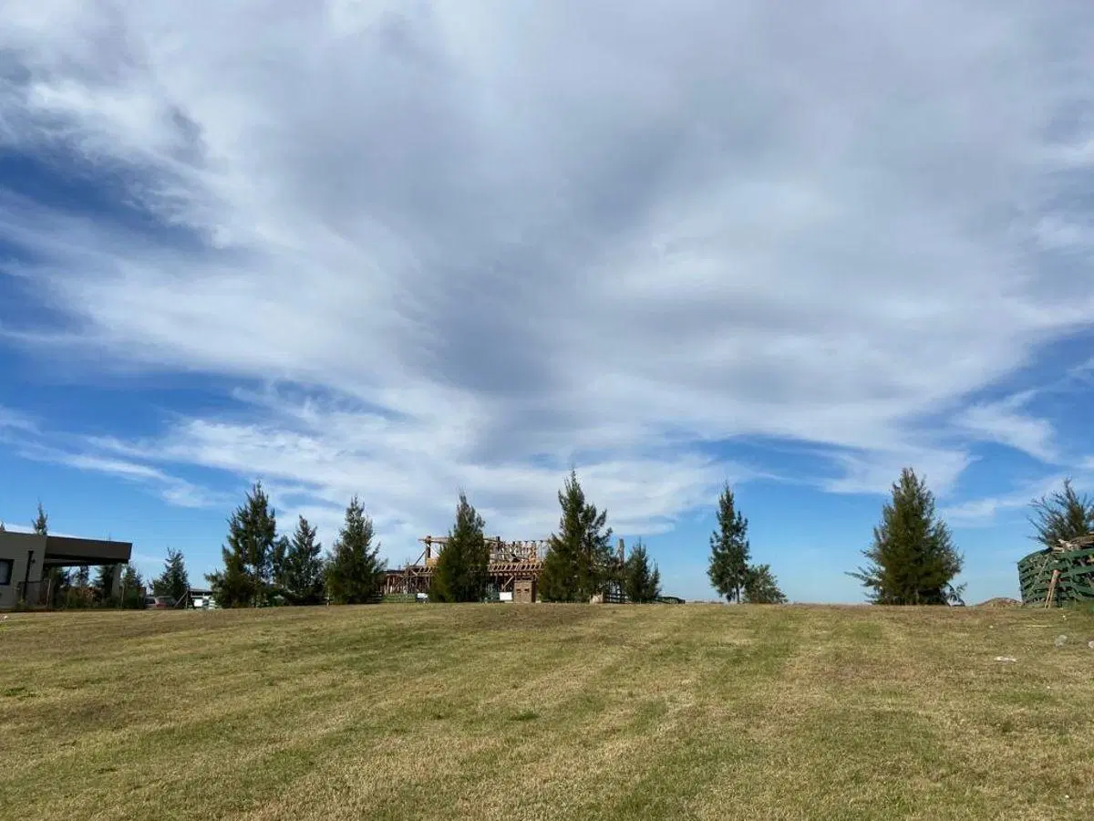 En venta Lote de terreno en el Naudir , con amarras y salida a río Luján 3