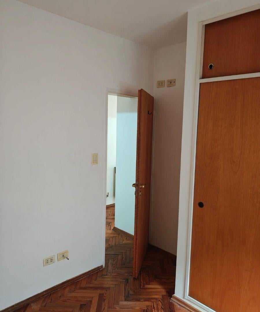Foto de Venta PH de 2 amb en Parque Centenario , 2 do piso por escalera no es, imagen 1
