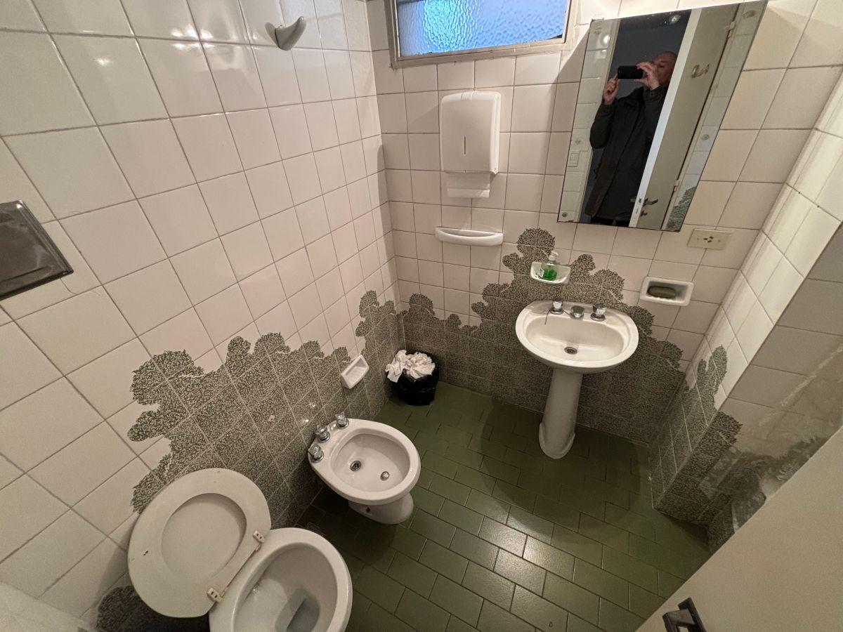 Foto de Venta 2 ambientes Recoleta límite con Retiro al frente con balcón apto, imagen 3