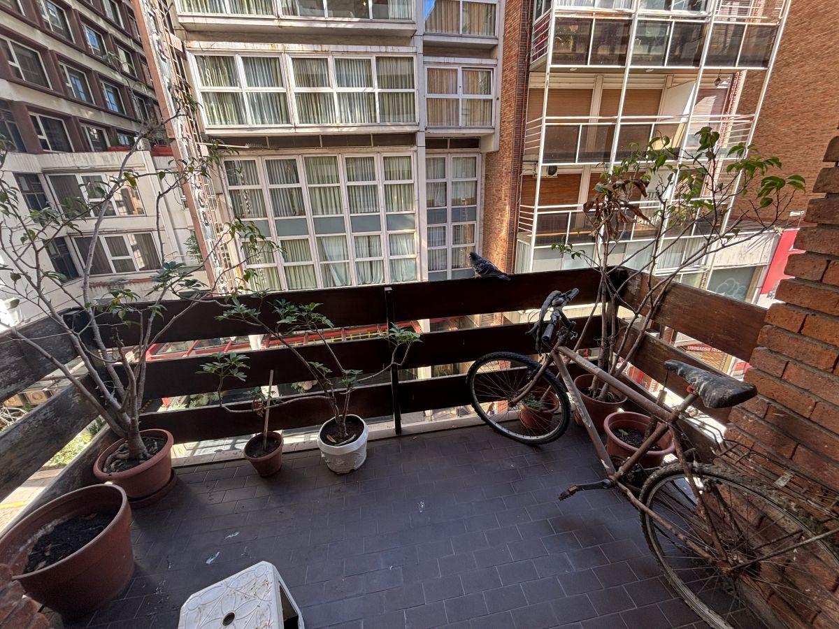 Foto de Venta 2 ambientes Recoleta límite con Retiro al frente con balcón apto, imagen 5