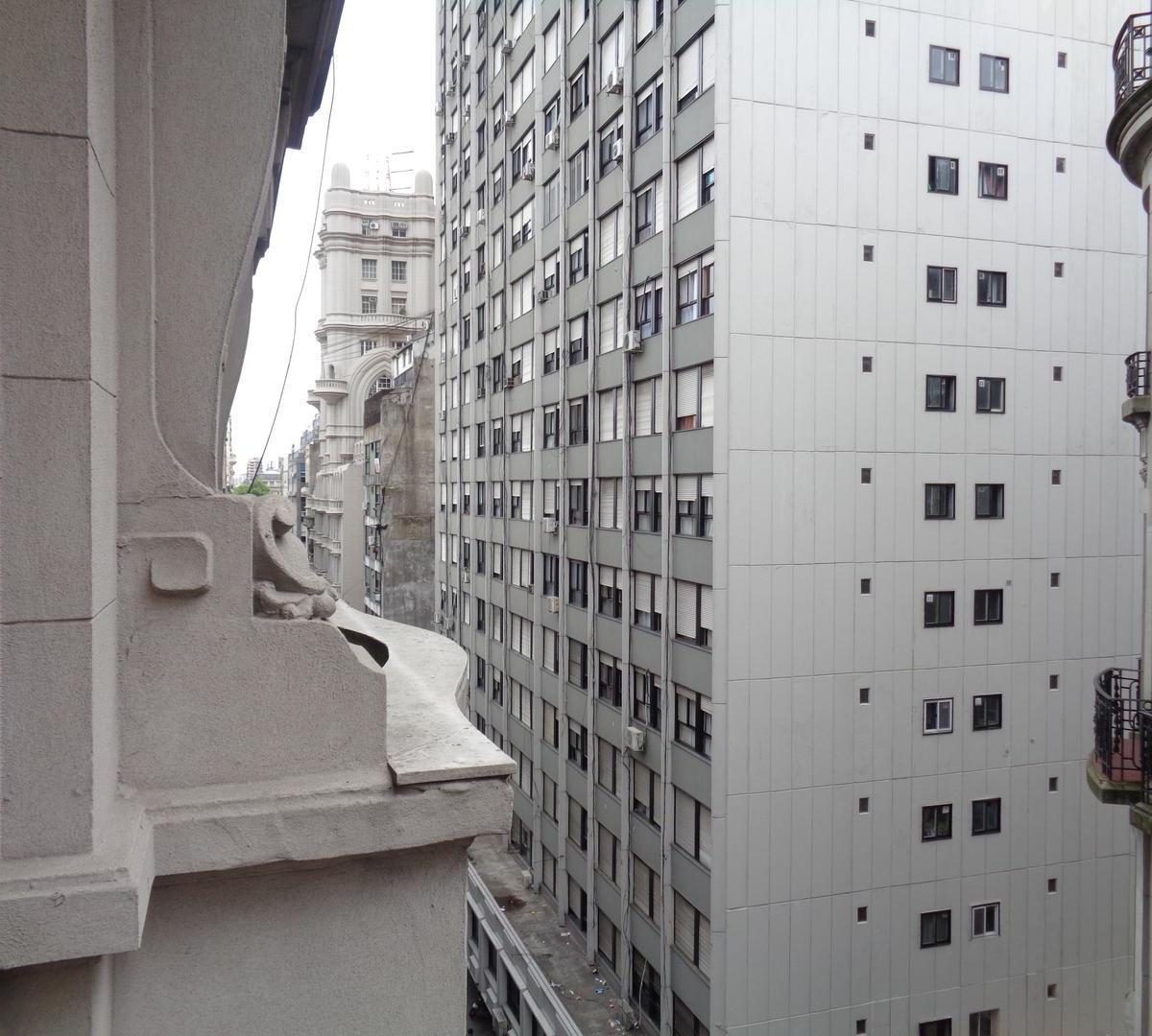 VENTA DEPTO. 4 AMBIENTES FRENTE S. DEL ESTERO 100