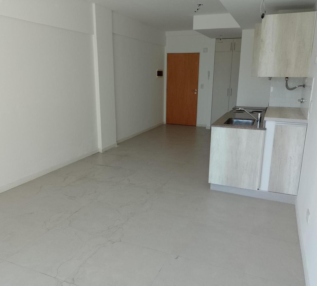 Foto de VENTA DEPTO. 1 AMB. SAN CRISTOBAL CONSTITUCION 1800, imagen 2
