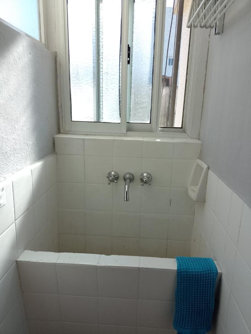 Venta Depto 2 Amb con Cochera Fija Bcon Aterrazado 1