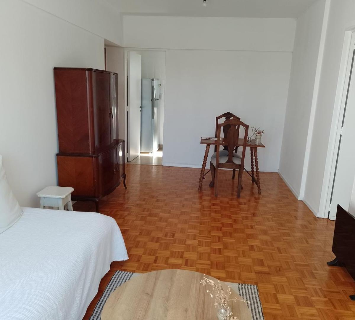 Venta Depto 2 Amb con Cochera Fija Bcon Aterrazado 5