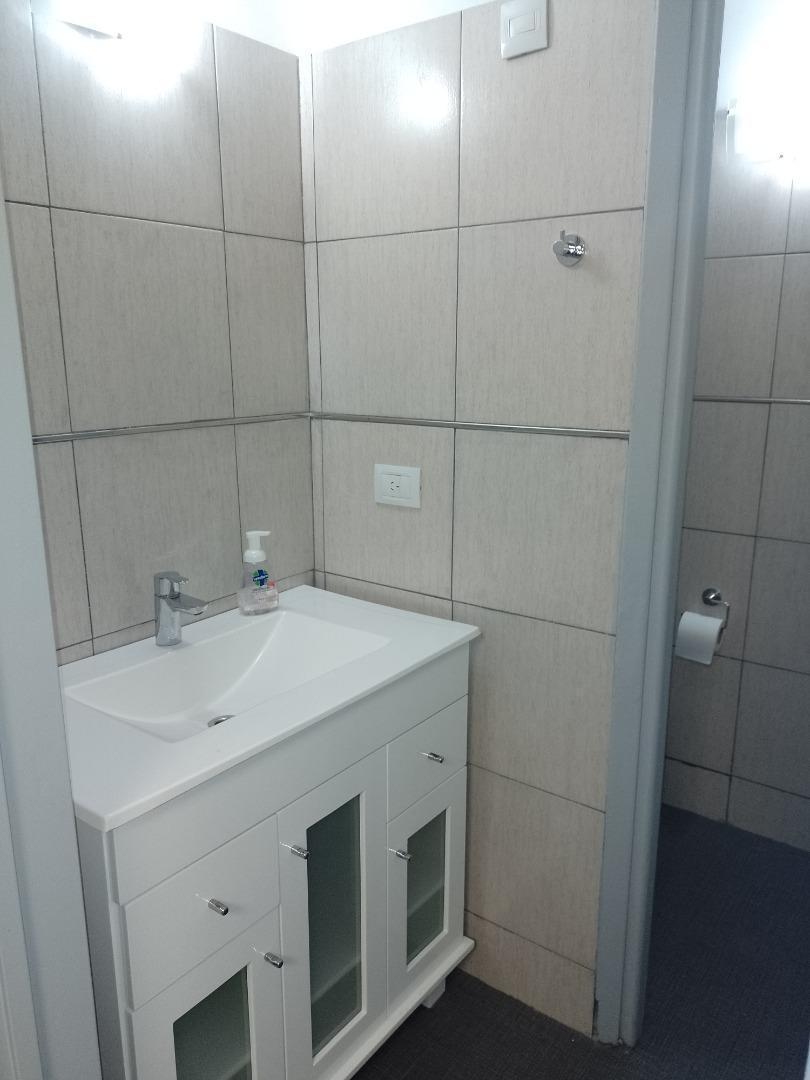 VENTA OFICINA 2 PLANTAS CALLAO 400 CENTRO