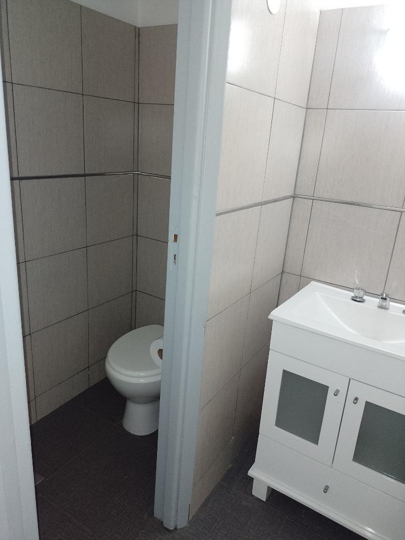 Foto de VENTA OFICINA 2 PLANTAS CALLAO 400 CENTRO, imagen 4