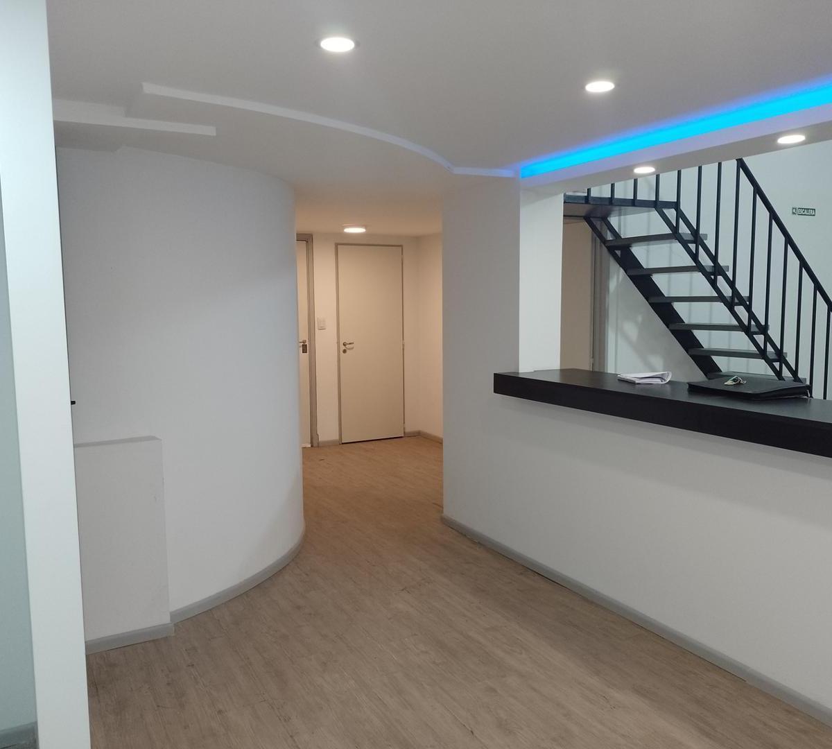 Foto de VENTA OFICINA 2 PLANTAS CALLAO 400 CENTRO, imagen 5