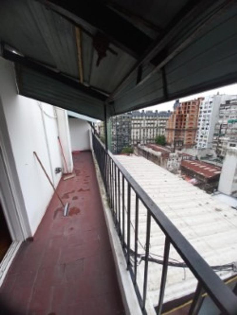 Venta 3 Amb Al Frentecon Balcon Terraza. Valentin Gomez 2900 5