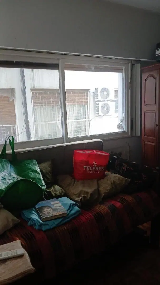 VENTA DEPTO 1 AMB.AMPLIO DIVIDIDO M/B/ESTADO 4