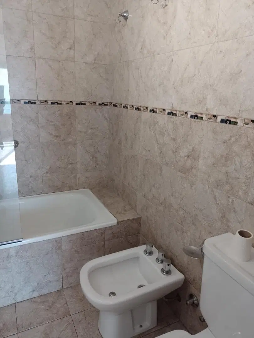 VENTA SEMIPISO CABALLITO EXCELENTE EDIFICIO 5