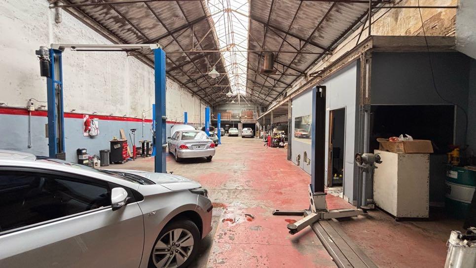 OPORTUNIDAD – Galpón / Depósito con Oficinas – 685 m² Totales - Ideal empresa / logistica