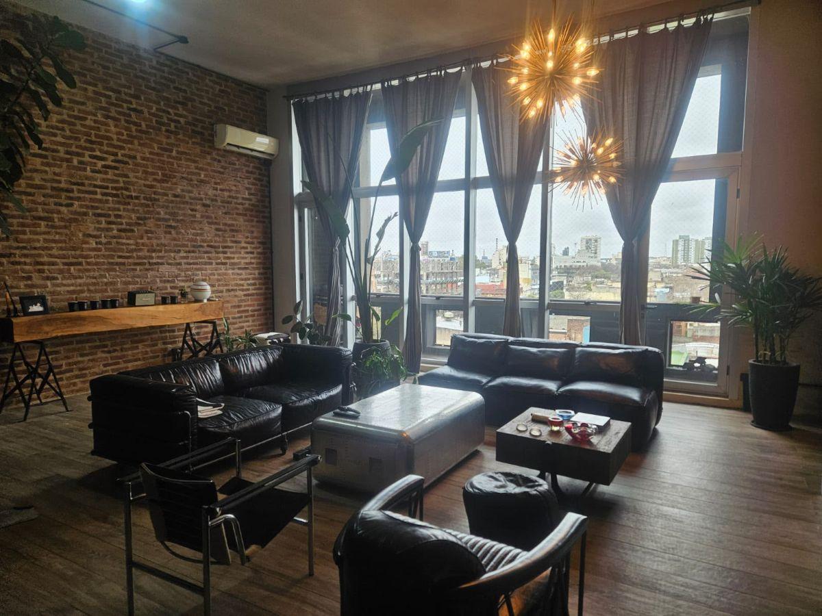 Foto de LOFT DE 100 M² EN MOLINA CIUDAD – BALCÓN, COCHERA Y DOBLE ALTURA, imagen 3