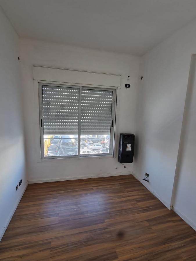 Venta • Floresta • Semipiso • 3 Ambientes 3