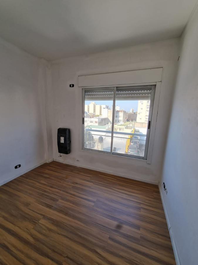 Venta • Floresta • Semipiso • 3 Ambientes 4