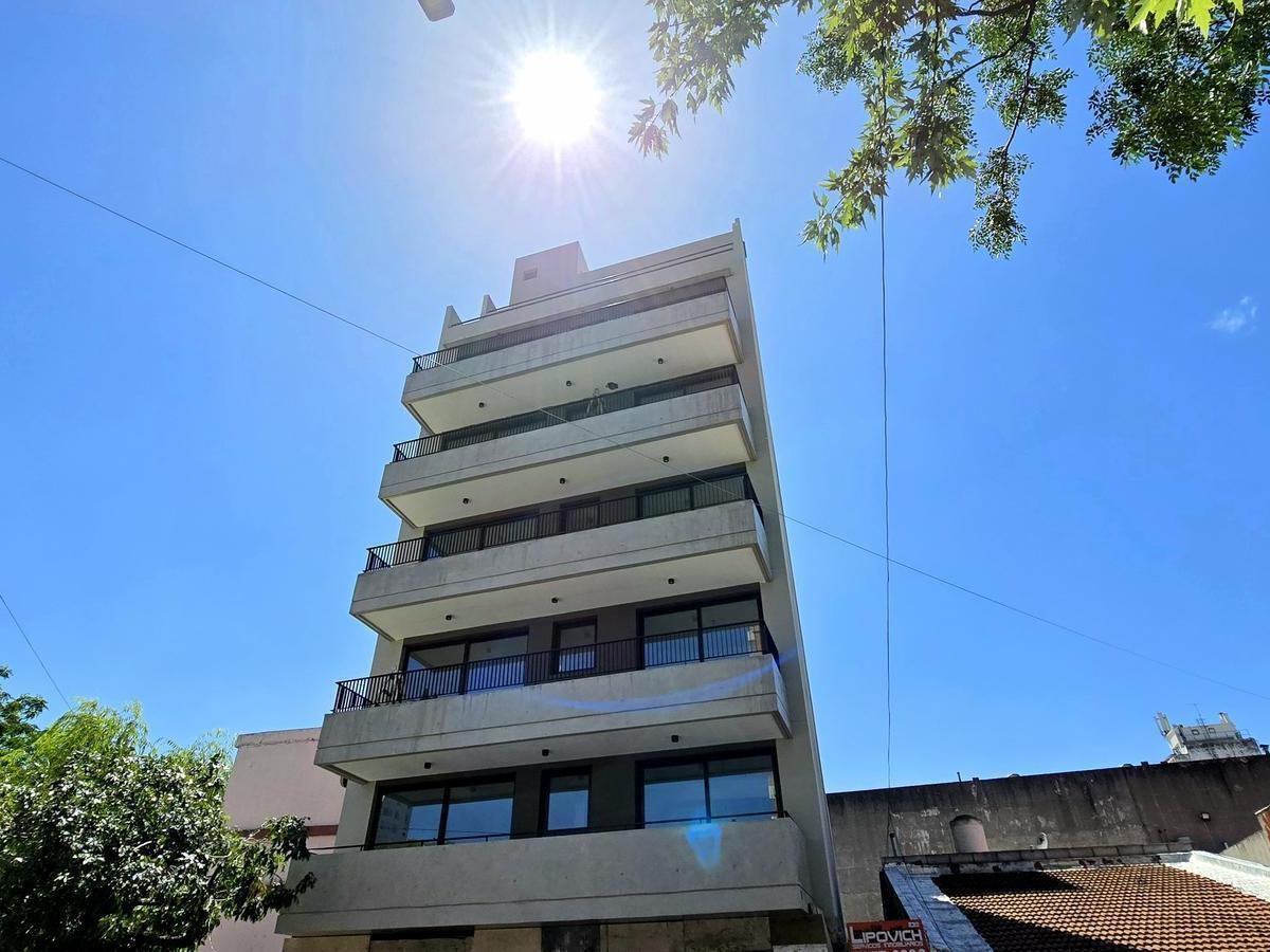 Venta • Villa Gral. Mitre • Monoambiente Divisible 3