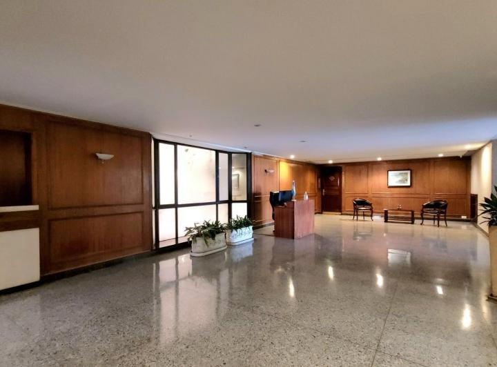 VENTA • BELGRANO • SEMIPISO • 8 AMBIENTES • 2 COCHERAS 4