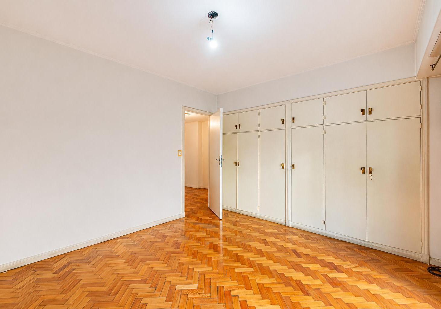 VENTA • BELGRANO • SEMIPISO • 4 AMBIENTES • COCHERA