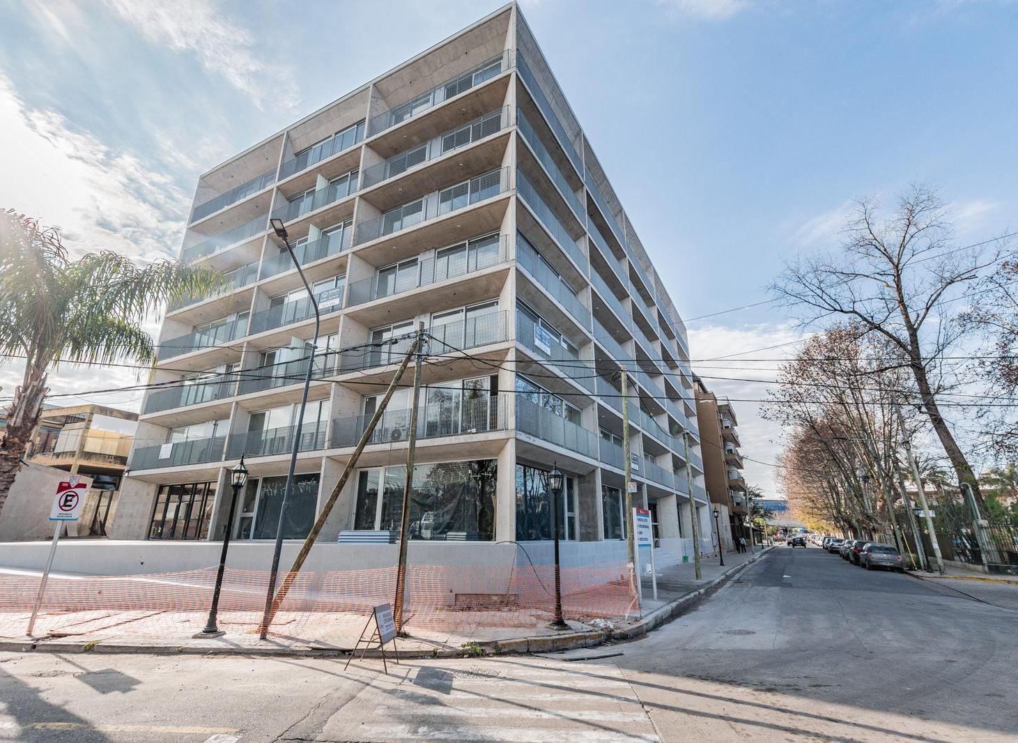 VENTA • TIGRE • LOCAL COMERCIAL • A ESTRENAR