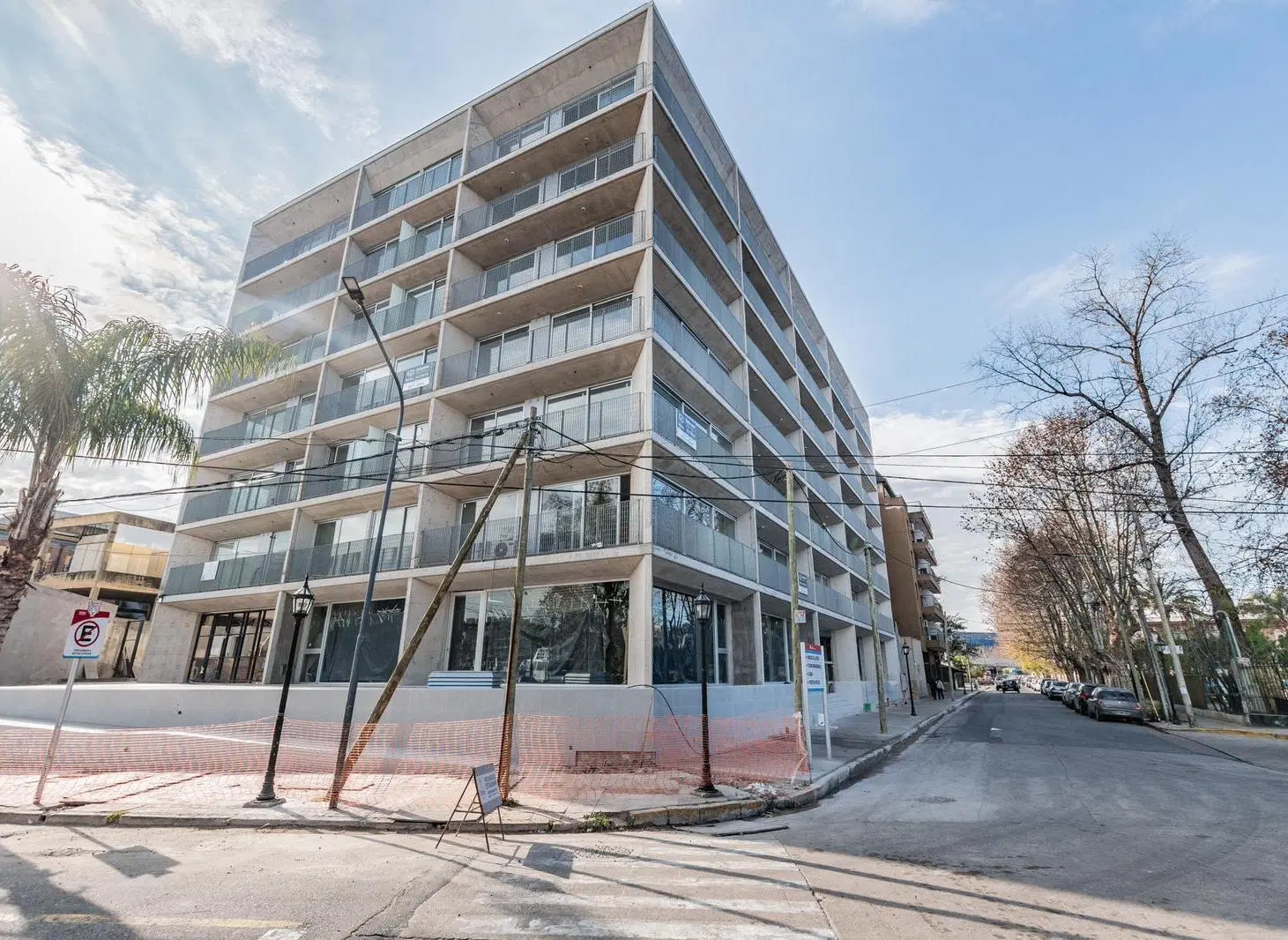 VENTA • TIGRE • LOCAL COMERCIAL • A ESTRENAR 2