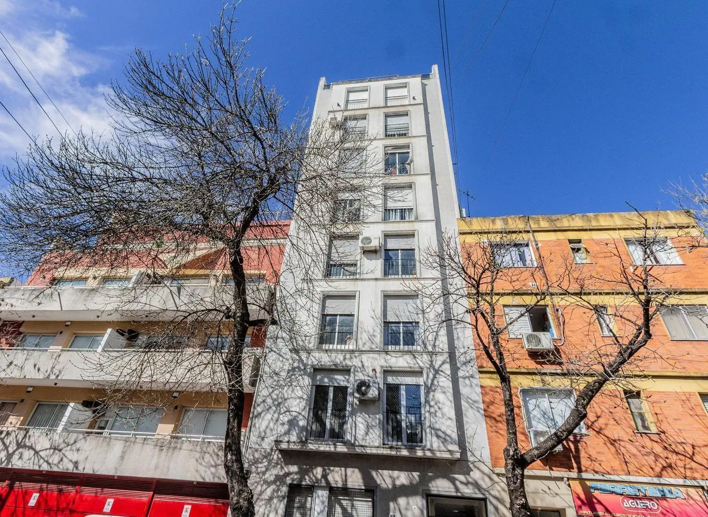 VENTA • ABASTO • 3 AMBIENTES • PARRILLA PROPIA 2