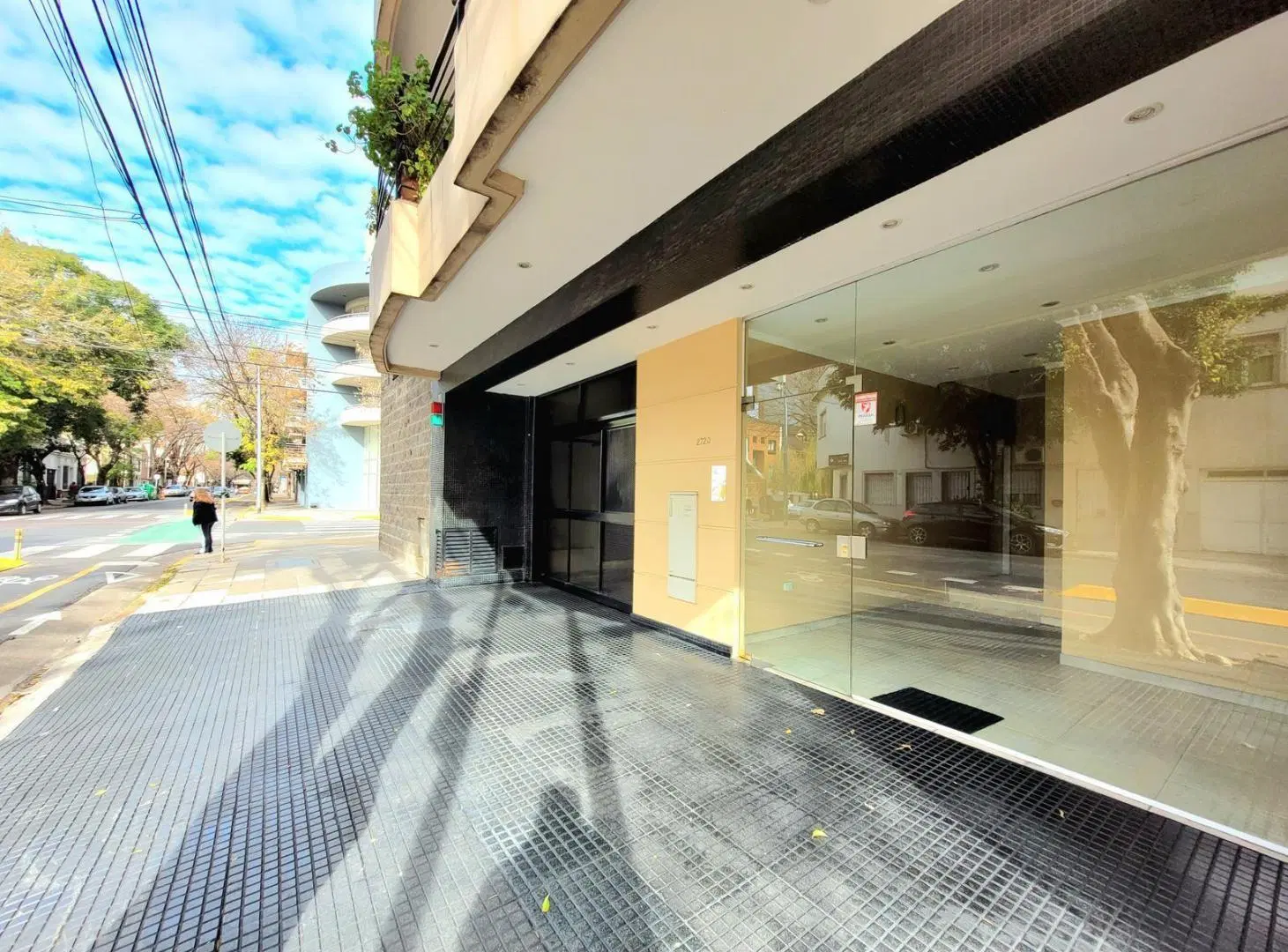 VENTA • COGHLAN • 3 AMBIENTES • PATIO 2