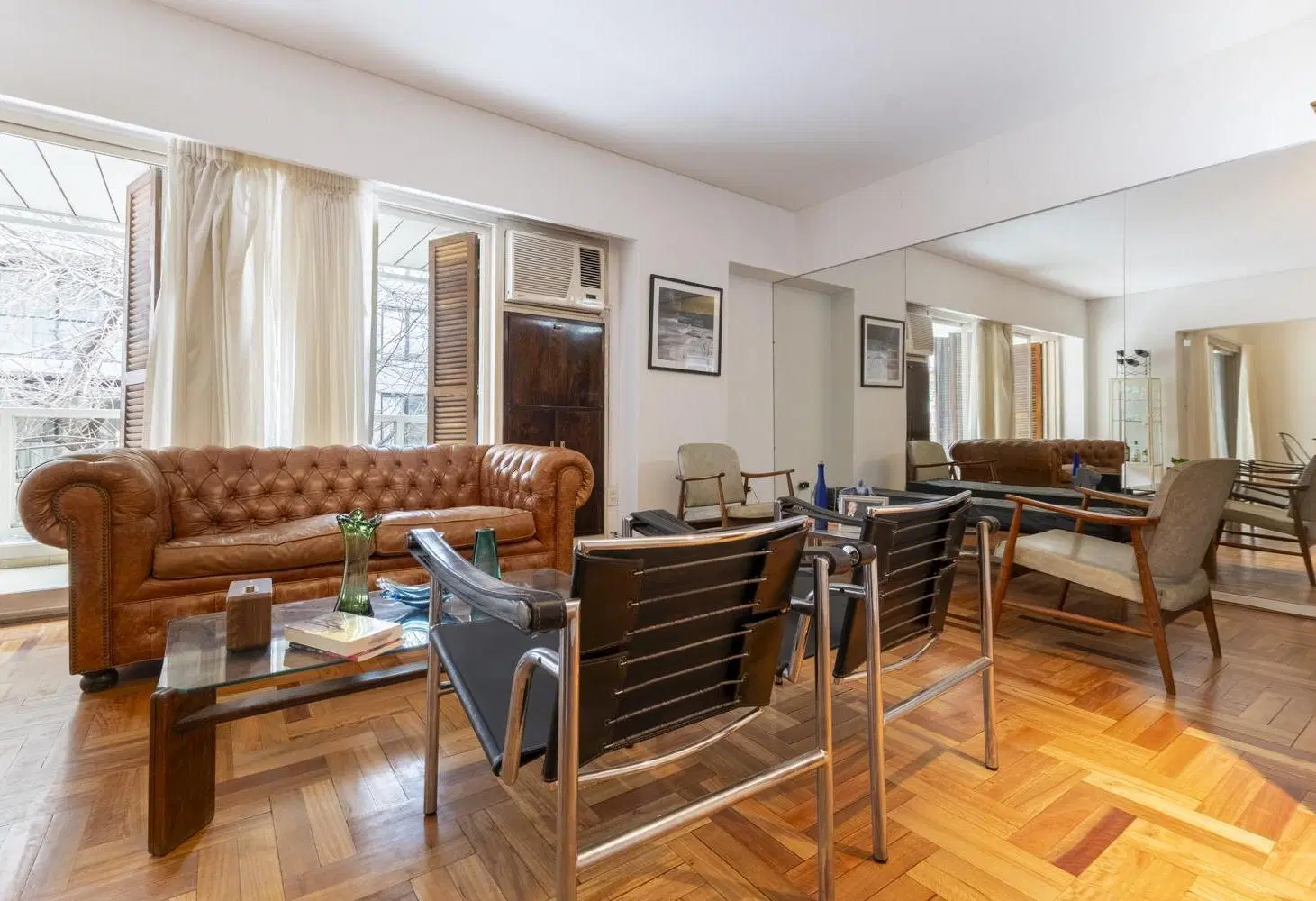 VENTA • LAS CAÑITAS • PISO • 4 AMBIENTES • COCHERA 3