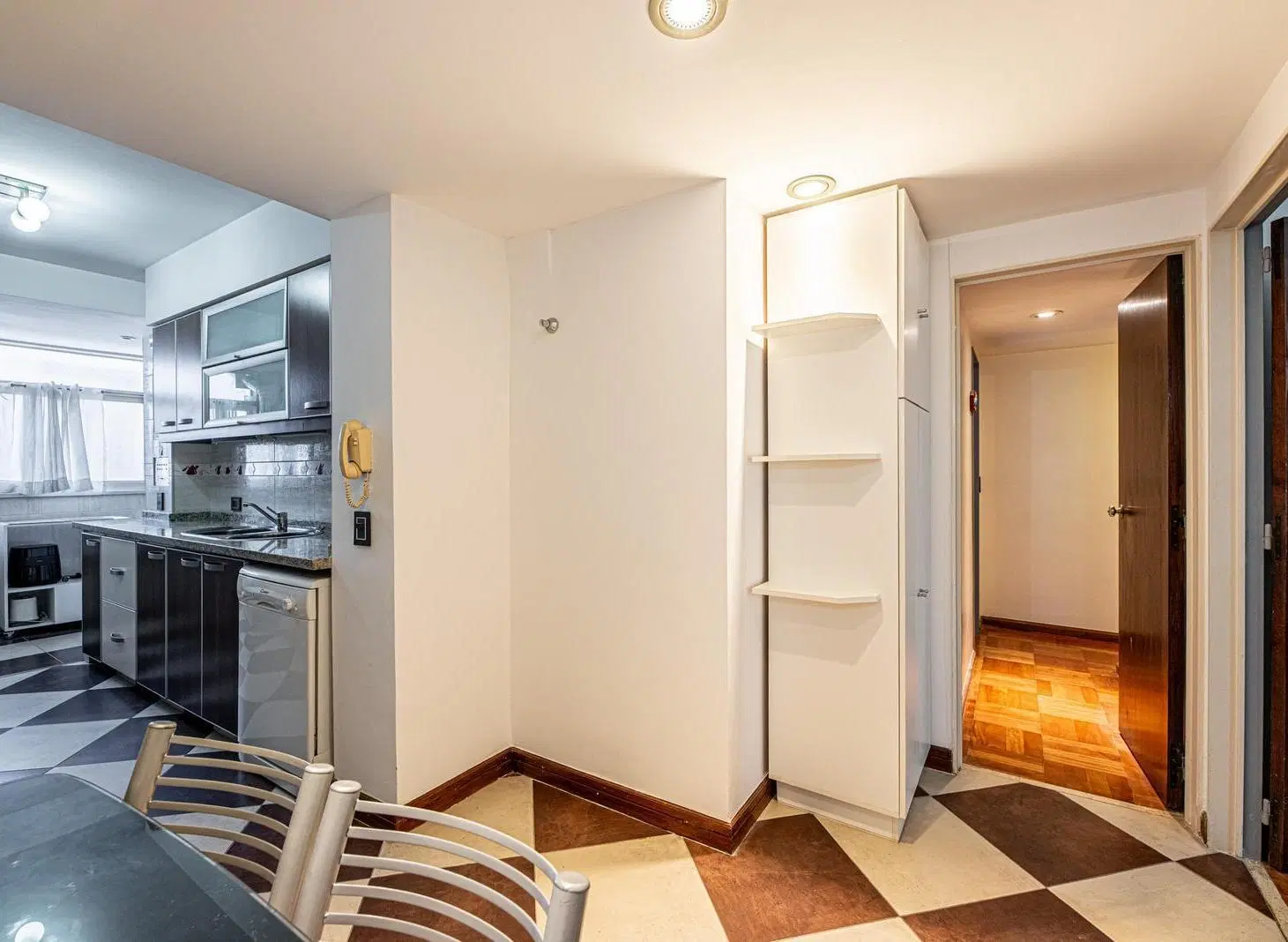 VENTA • BELGRANO • SEMIPISO • 4 AMBIENTES • COCHERA 5