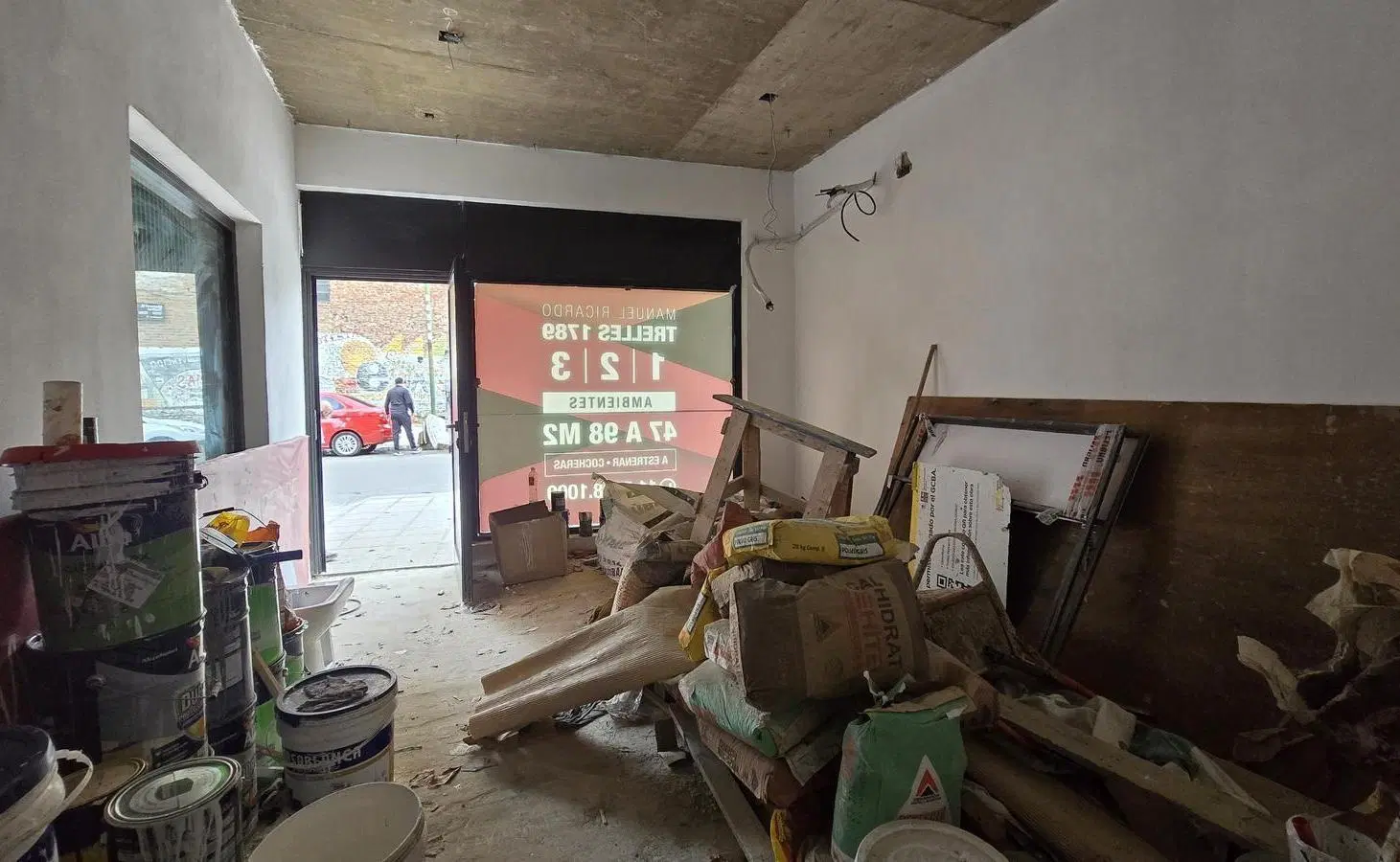 VENTA • VILLA GRAL. MITRE • LOCAL COMERCIAL 4