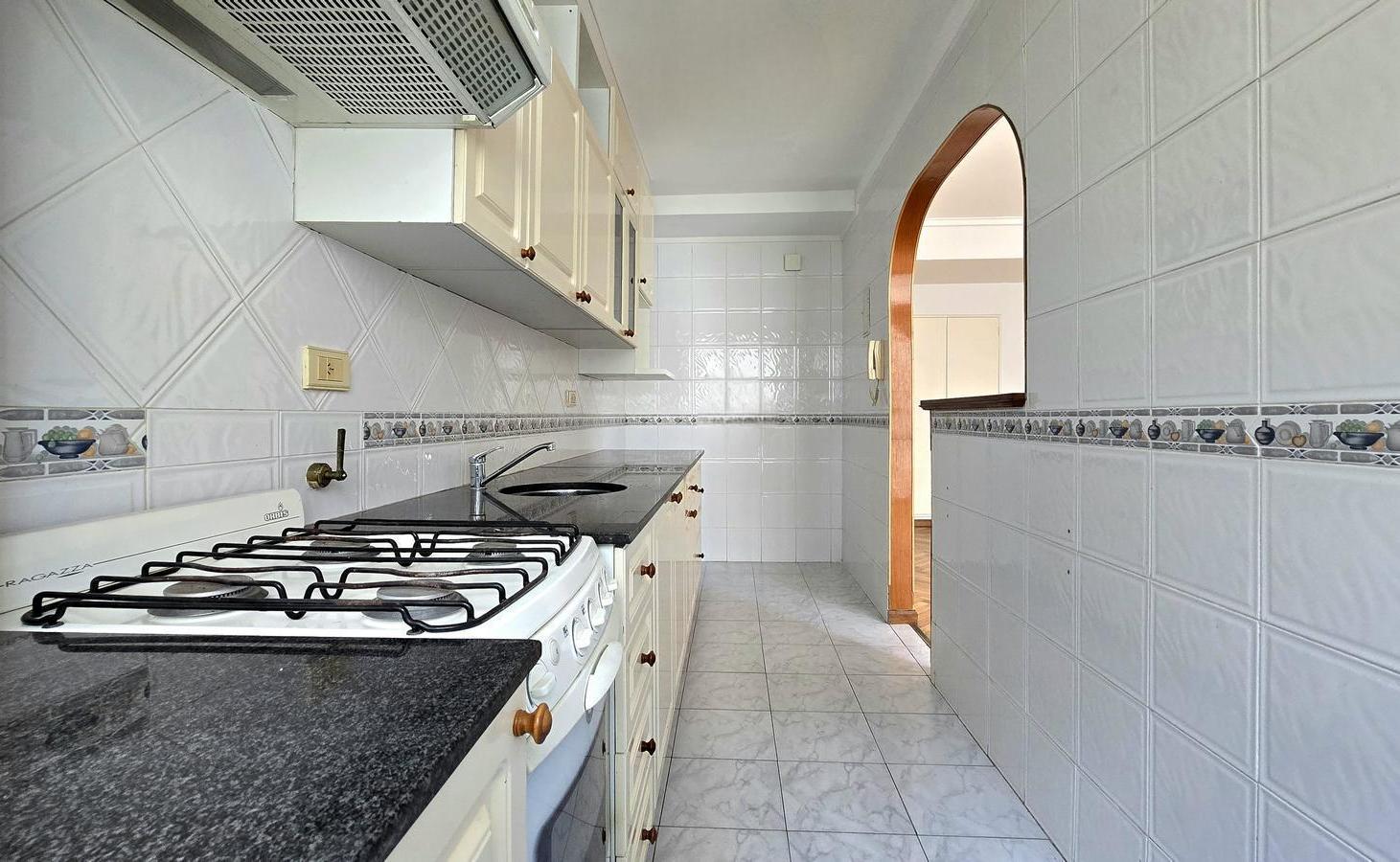 Foto de VENTA • COLEGIALES • 4 AMBIENTES, imagen 3