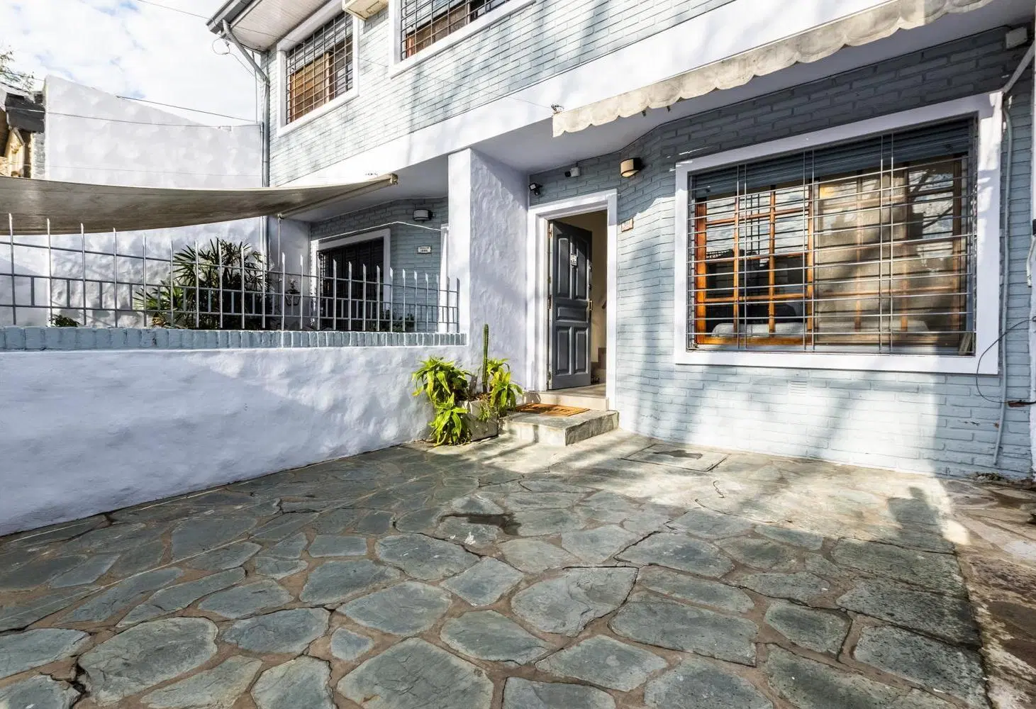 VENTA • VICENTE LÓPEZ • PH • 4 AMBIENTES • COCHERA 3