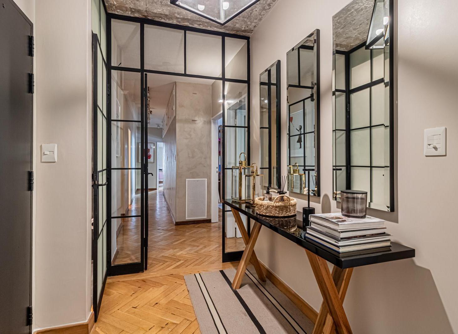 VENTA • BELGRANO • SEMIPISO • 4 AMBIENTES • COCHERA